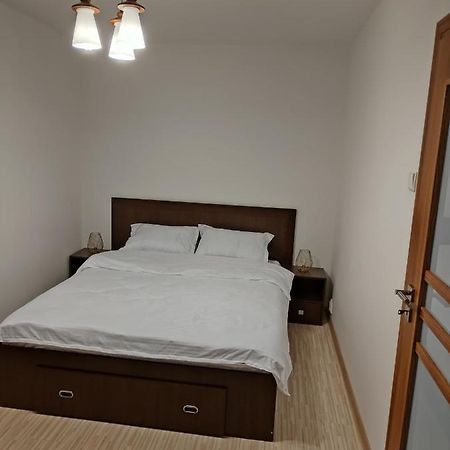 Chic Apartment Piteşti Exteriér fotografie