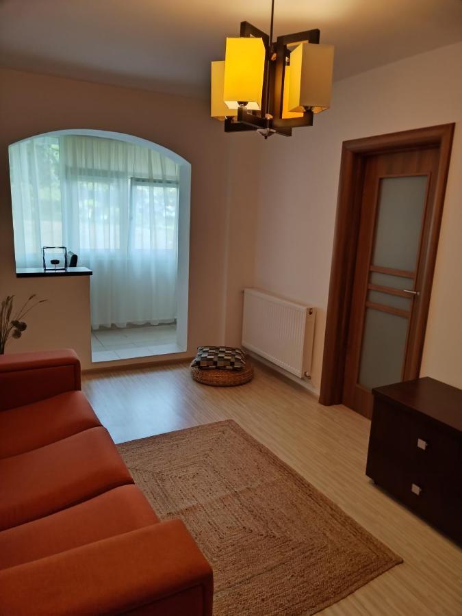 Chic Apartment Piteşti Exteriér fotografie